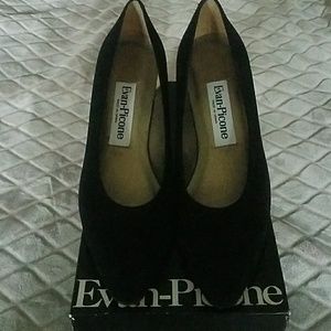 Vtg. Evan Picone Black Suede Pumps SZ 8.5 M